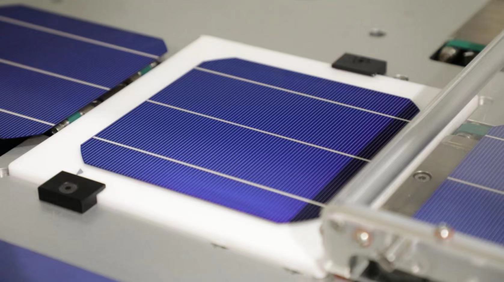 레이저 보조 소결은 TOPCon 태양전지의 성능을 향상시킵니다.